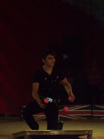 omar rolando malabarista
